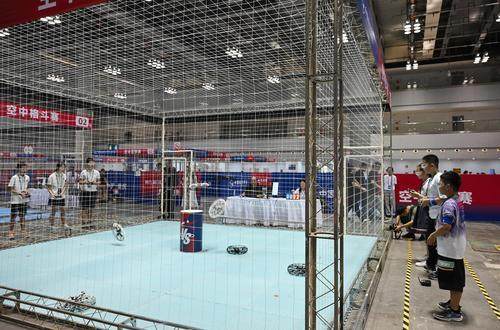 学校被授予, 方案不断涌, 无人机大赛