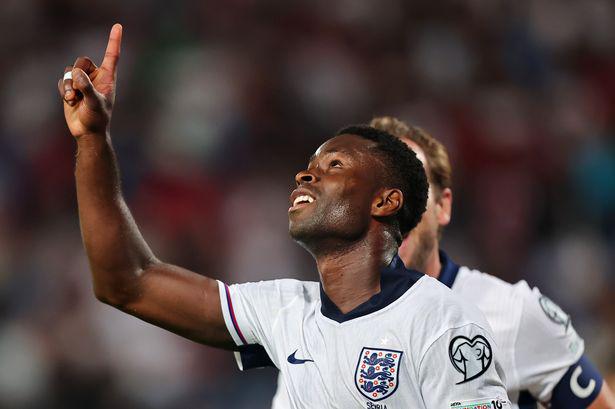 他可以填补, 会在 他可以填补, 会在