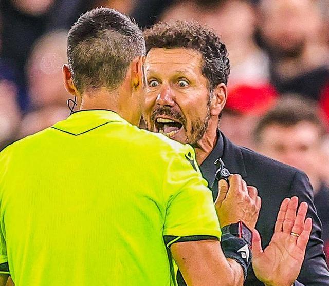 岁西蒙尼心, 怒气走进球, img